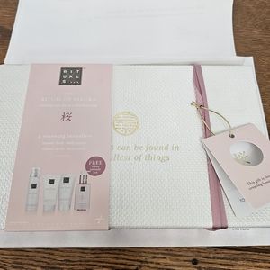 RITUALS  Shakura Gift Set.